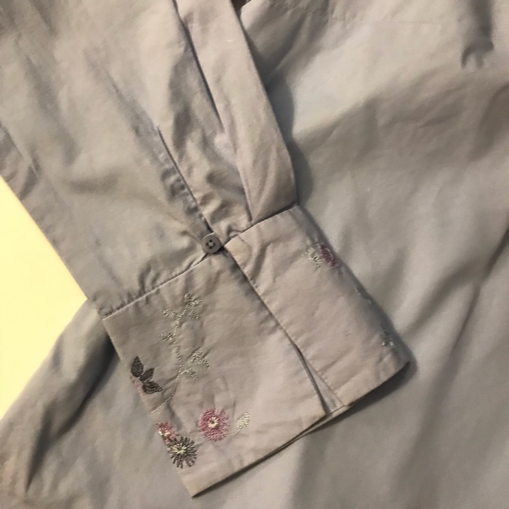 Embroidered Cuff Shirt - Picture 4 of 7